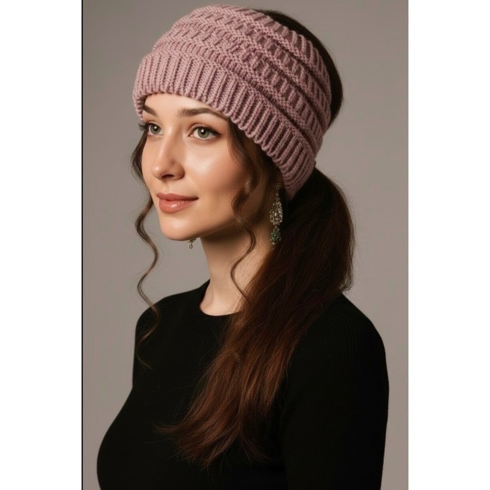 Cozy Knit Open Crown Ponytail Winter Hat Mauve Pink Messy Bun NWT